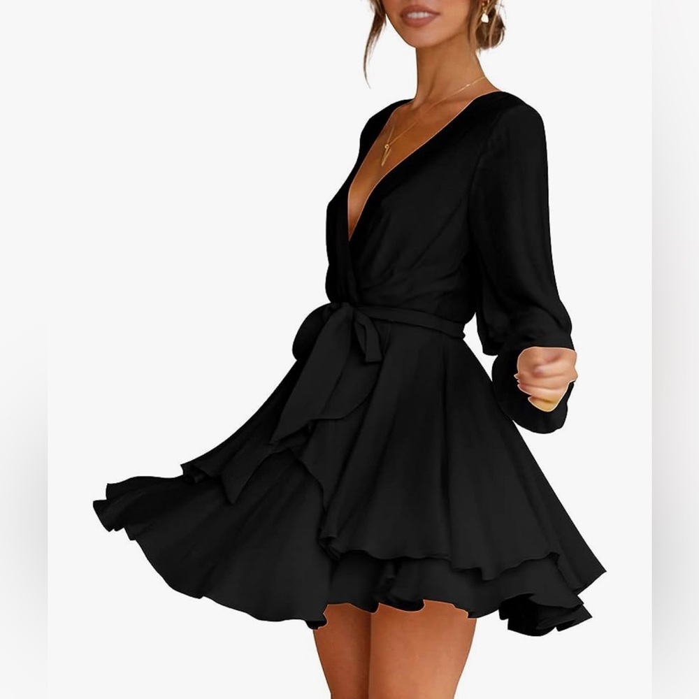 Little Black Dress V-Line long sleeve women’s size medium